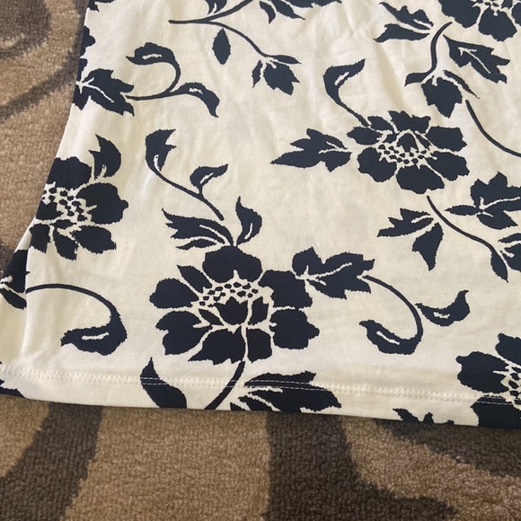 Tank top - Picture 2 of 3